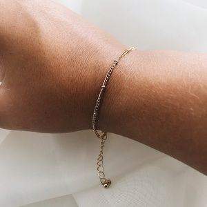 Dainty Bracelet 9”